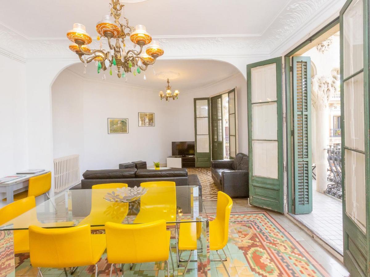 Eix-dret-roger De Lluria-valencia By Interhome Barcelona