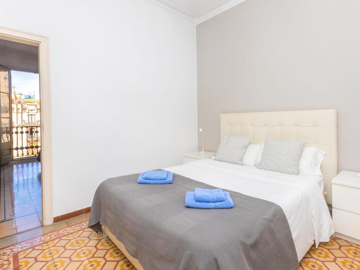 Eix-dret-roger De Lluria-valencia By Interhome Apartamento *